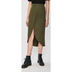 Answear - Spódnica. Zielone spódnice damskie ANSWEAR, l, bez wzorów, z dzianiny, casualowe, z podwyższonym stanem, mini, asymetryczne. W wyprzedaży za 29.90 zł.