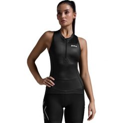 Tank top rowerowy damski 2XU Core Tri Tank. Czarne koszulki sportowe damskie 2XU, bez wzorów, rowerowe. Za 339.99 zł.