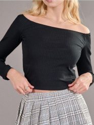 Prążkowana bluzka off shoulder - czarny. Czarne bluzki damskie Sinsay, l, bez wzorów, prążkowane, bez kołnierzyka, bez ramiączek. W wyprzedaży za 9.99 zł.