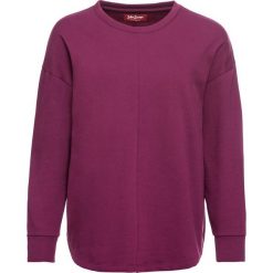 Luźniejsza bluza z miękkiego materiału bonprix jeżynowy. Fioletowe bluzy damskie bonprix, bez wzorów, bez kaptura. Za 49.99 zł.