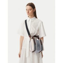 Torebka Tommy Hilfiger. Niebieskie torebki do ręki damskie Tommy Hilfiger, bez wzorów, klasyczne, bez dodatków. Za 649.99 zł.