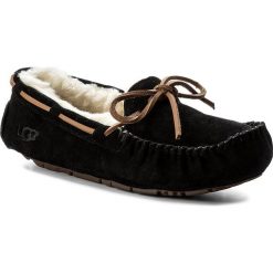 Kapcie UGG - W Dakota 5612 W/Blk. Kapcie damskie marki UGG. Za 469.00 zł.
