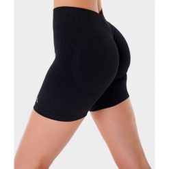 Szorty bezszwowe push-up Carpatree Élite czarne. Czarne szorty sportowe damskie Carpatree, l, bez wzorów, z dzianiny, sportowe, z podwyższonym stanem, na fitness i siłownię. Za 159.99 zł.