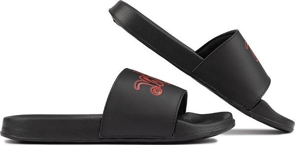 Lee Cooper Klapki damskie Lee Cooper czarno-czerwone LCW-24-42-2483LA 38. Czarne klapki damskie Lee Cooper, bez wzorów, sportowe, bez obcasa. Za 68.71 zł.