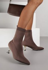 Brązowe Botki Vices na Metalicznej Kaczuszce z Elastyczną Cholewką Vamile. Brązowe botki damskie Renee, eleganckie, bez obcasa, na obcasie, bez zapięcia. Za 129.99 zł.