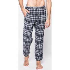 Emporio Armani - Spodnie piżamowe. Szare piżamy męskie Emporio Armani, z bawełny. W wyprzedaży za 159.90 zł.