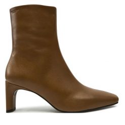 Botki Vagabond Shoemakers. Brązowe botki damskie Vagabond Shoemakers, bez obcasa, na słupku, bez zapięcia. Za 559.99 zł.
