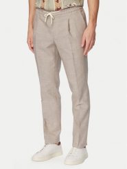 HUGO Spodnie materiałowe Getlin 50559695 Brązowy jasny Slim Fit. Brązowe spodnie materiałowe męskie Hugo, m, bez wzorów, z bawełny. Za 649.99 zł.