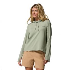 Bluza damska Columbia Sun Trek Hoodie. Zielone bluzy damskie Columbia, bez wzorów, bez kaptura, trekkingowe. Za 139.99 zł.