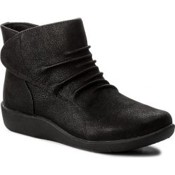 Botki CLARKS - Sillian Sway 261225554 Black. Botki damskie marki Clarks. W wyprzedaży za 249.00 zł.