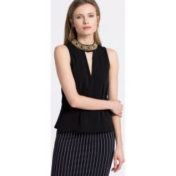 Guess Jeans - Top. Topy damskie marki Guess Jeans. W wyprzedaży za 239.90 zł.