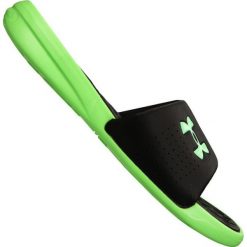 Klapki Under Armour Playmaker Fix M 3000061-004. Czarne klapki męskie Under Armour. W wyprzedaży za 169.00 zł.
