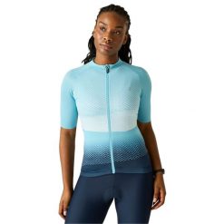 Damska Koszulka Kolarska Lightning Z Gradientowym Nadrukiem I Półrękawem. Niebieskie koszulki sportowe damskie Dare 2b, bez wzorów, bez kołnierzyka, bez ramiączek, rowerowe. Za 224.99 zł.