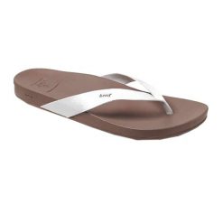 Japonki plażowe damskie REEF Cushion Cloud. Białe klapki damskie Reef, bez wzorów, sportowe, bez obcasa. Za 149.99 zł.