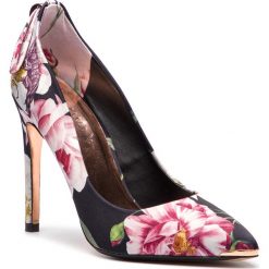 Szpilki TED BAKER - Livliap 9-17806 Black Iguazu. Czarne szpilki damskie Ted Baker, z materiału. Za 779.00 zł.