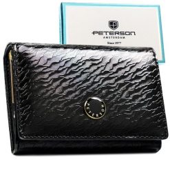 Średni portfel damski w czarnym kolorze zamykany na zatrzask, wykonany ze skóry naturalnej i ekologicznej - Peterson. Czarne portfele damskie Peterson, bez wzorów, ze skóry ekologicznej. Za 74.99 zł.