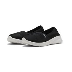 Damskie sneakersy Adelina 2 PUMA. Białe obuwie sportowe damskie Puma, bez wzorów, trekkingowe. Za 159.00 zł.