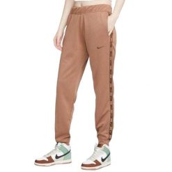 Spodnie Do Biegania Z Taśmą Dla Kobiet. Brązowe spodnie sportowe damskie Nike, m, bez wzorów, do biegania. Za 236.99 zł.