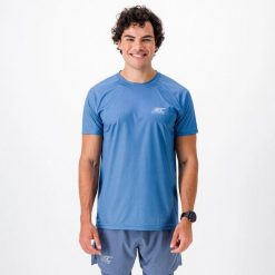 Koszulka męska do biegania i trailu AERO, eko-recyklingowana i oddychająca. Brązowe koszulki sportowe męskie BODYCROSS, m, bez wzorów, z materiału, bez kołnierzyka, bez ramiączek, do biegania. Za 189.99 zł.