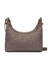 Calvin Klein Torebka Emblem Aop Sueded Shoulder Bag LV04F3880G Beżowy. Brązowe torebki do ręki damskie Calvin Klein, bez wzorów, ze skóry, bez dodatków. Za 529.99 zł.