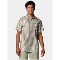 Koszulka turystyczna męska Columbia Silver Ridge Utility Lite Novelty. Zielone koszulki sportowe męskie Columbia, m, bez wzorów, bez kołnierzyka, bez ramiączek, trekkingowe. W wyprzedaży za 164.50 zł.