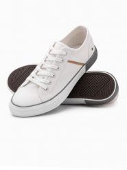 Klasyczne męskie trampki z nitami - białe V3. Białe trampki męskie Ombre Clothing, bez wzorów, z gumy, casualowe, bez zapięcia. W wyprzedaży za 69.99 zł.