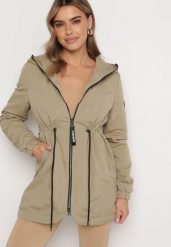 Jasnozielona Kurtka Parka z Kapturem Mesovera. Zielone kurtki damskie Born2be, s, bez wzorów, z kapturem. Za 159.99 zł.