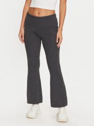Guess Spodnie materiałowe Nina W4BB53 Z3K92 Szary Regular Fit. Szare spodnie materiałowe damskie Guess, xs, z aplikacjami, z materiału. Za 249.99 zł.