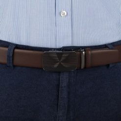 Pasek męski skórzany 3,5 cm klamra automatyczna Beltimore brązowy 02-563 : Rozmiar pasków - r.105-120 cm. Brązowe paski damskie bez wzorów, ze skóry, wizytowe. Za 64.99 zł.