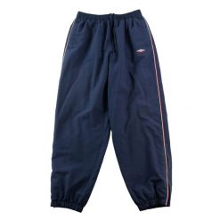 Spodnie dresowe męskie Y2K z podszewką mesh. Niebieskie spodnie sportowe męskie Umbro, l, bez wzorów, z dresówki, na fitness i siłownię. Za 155.76 zł.