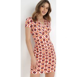 Pomarańczowa Sukienka Kephippe. Brązowe sukienki damskie Born2be, l, bez wzorów, bez kołnierzyka, bez ramiączek, mini, dopasowane. Za 29.99 zł.