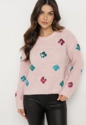 Jasnoróżowy Sweter z Tłoczonej Dzianiny z Wiskozą Zdobiony Cekinowymi Kwiatami Edamara. Czerwone swetry damskie Born2be, l, z aplikacjami, z dzianiny, klasyczne, bez kołnierzyka, bez ramiączek, długie, bez kaptura. Za 89.99 zł.