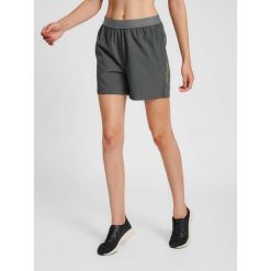 Damskie spodenki treningowe Hummel GG - 12. Szare szorty sportowe damskie Hummel, s, bez wzorów, z elastanu, eleganckie, z standardowym stanem, na fitness i siłownię. Za 149.90 zł.