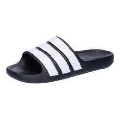 Sandały Dorosły Adidas Adilette czarny. Czarne sandały męskie Adidas, z materiału, bez zapięcia. Za 134.20 zł.