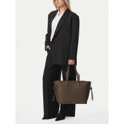 Torebka Furla. Brązowe torebki do ręki damskie Furla, bez wzorów, bez dodatków. Za 1,579.00 zł.