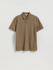 Koszulka polo regular ze strukturalnej dzianiny - brązowy. Brązowe koszulki polo męskie Reserved, l, bez wzorów, z bawełny, bez ramiączek. Za 99.99 zł.