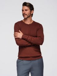 Męski sweter z okrągłym dekoltem z elastycznej dzianiny o klasycznym splocie - bordowy V4 - Rozmiar: L. Czerwone swetry przez głowę męskie Ombre Clothing, l, bez wzorów, z dzianiny, bez kołnierzyka. W wyprzedaży za 142.49 zł.