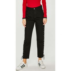 Trendyol - Jeansy. Czarne jeansy damskie Trendyol. W wyprzedaży za 99.90 zł.