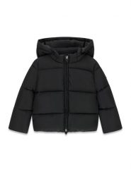Guess Kurtka zimowa K6BL01 W3960 Czarny Regular Fit. Czarne kurtki i płaszcze dla dziewczynek Guess, na zimę, z aplikacjami, z syntetyku, bez kaptura. Za 344.99 zł.
