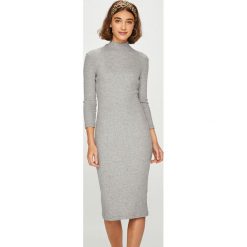Answear - Sukienka. Szare sukienki damskie ANSWEAR, s, bez wzorów, z dzianiny, casualowe, bez kołnierzyka, bez ramiączek. W wyprzedaży za 59.90 zł.