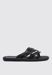 Klapki damskie Ipanema 83606AW816. Czarne klapki damskie Ipanema, bez wzorów, z materiału, klasyczne, bez obcasa. Za 67.99 zł.