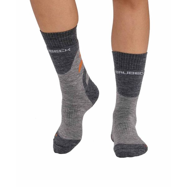 Skarpety trekkingowe damskie wełniane Brubeck Trekking Merino. Brązowe skarpety damskie Brubeck, bez wzorów, z elastanu. Za 73.49 zł.