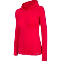 Bluza treningowa damska BLDF301 - czerwony. Czerwone bluzy damskie 4f, bez wzorów, z dzianiny, z kapturem. W wyprzedaży za 69.99 zł.