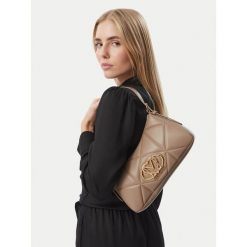 Torebka LOVE MOSCHINO. Brązowe torebki do ręki damskie Love Moschino, bez wzorów, klasyczne, bez dodatków. Za 879.99 zł.