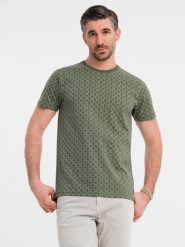Koszulka męska dzianinowa z nadrukiem full print – oliwkowa V2 OM-TSFP-0250 - XXL. Zielone t-shirty męskie Ombre Clothing, l, bez wzorów, z bawełny, klasyczne, bez kołnierzyka. Za 65.99 zł.