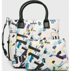 Desigual - Torebka. Torby na ramię damskie marki Desigual. W wyprzedaży za 219.90 zł.