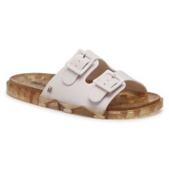 Klapki Melissa. Czarne klapki damskie Melissa, bez wzorów, bez obcasa. Za 348.99 zł.