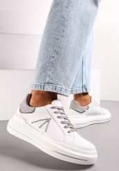 Biało-Szare Sneakersy w Cyrkonie na Grubej Podeszwie Nicala. Białe obuwie sportowe damskie Renee, z aplikacjami, z jeansu. Za 119.99 zł.