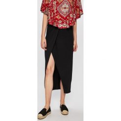 Answear - Spódnica. Czarne spódnice damskie ANSWEAR, m, bez wzorów, z dzianiny, z podwyższonym stanem, maxi, dopasowane. W wyprzedaży za 39.90 zł.