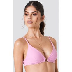 J&K Swim X NA-KD Góra bikini z detalem - Pink. Bikini damskie marki J&K Swim X NA-KD. Za 60.95 zł.